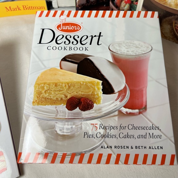 COOKBOOK NOOK GIFT SET - Picture 13 of 14